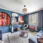 Finest Retreats - The Secret Garden, Nr Wimbledon